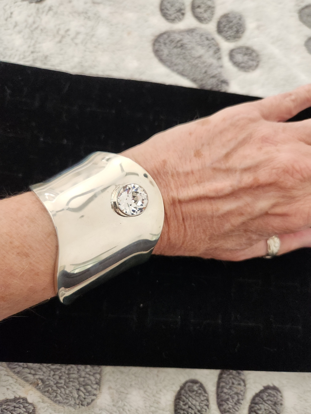 Dulce Taxco Polished Silver Cuff Bracelet with Faceted CZ